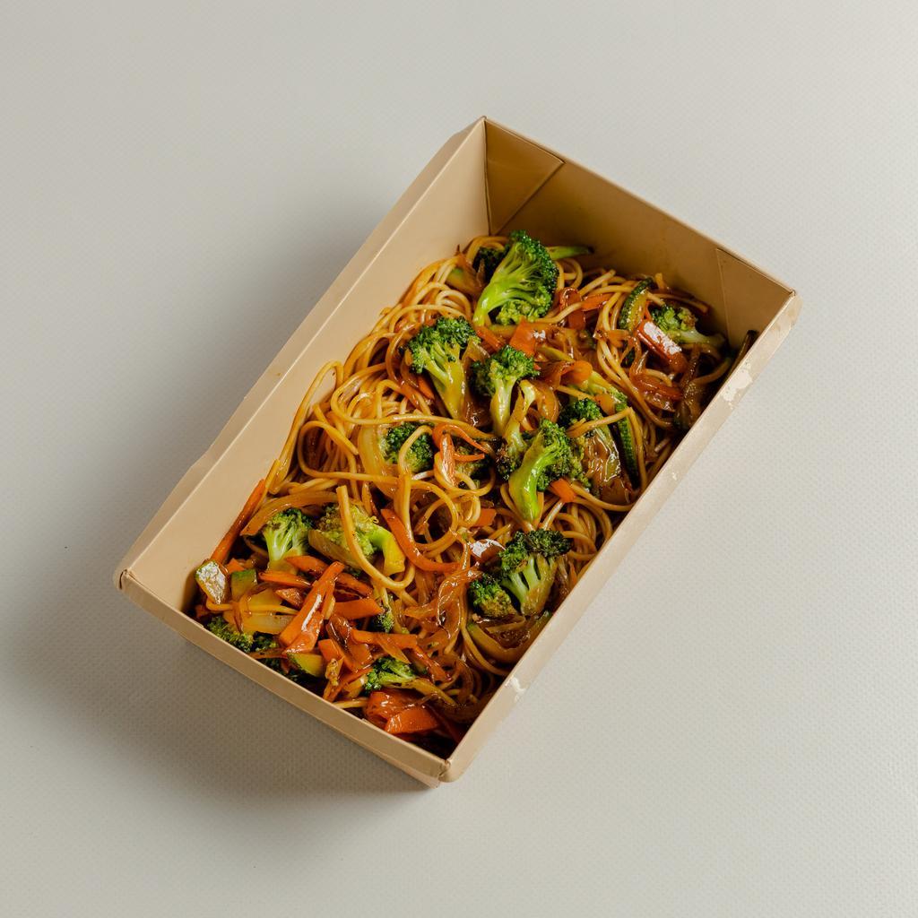 Яичная лапша с овощами, 280 гр
