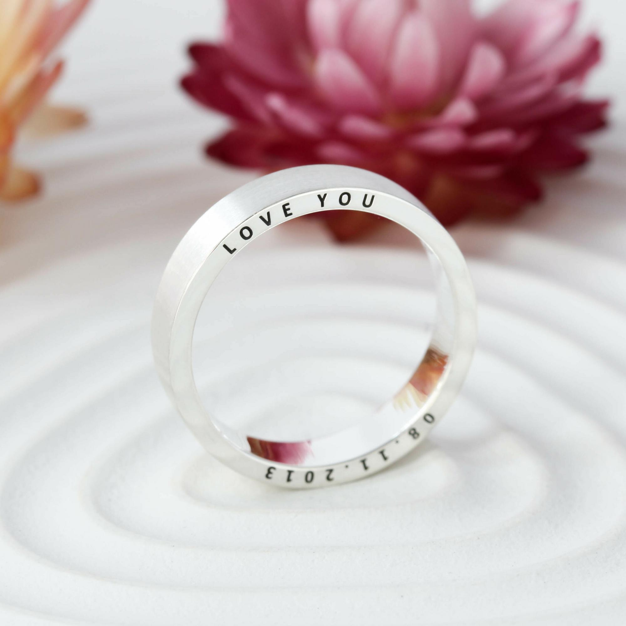 КОЛЬЦО С ВАШЕЙ ГРАВИРОВКОЙ НА ТОРЦЕ, S