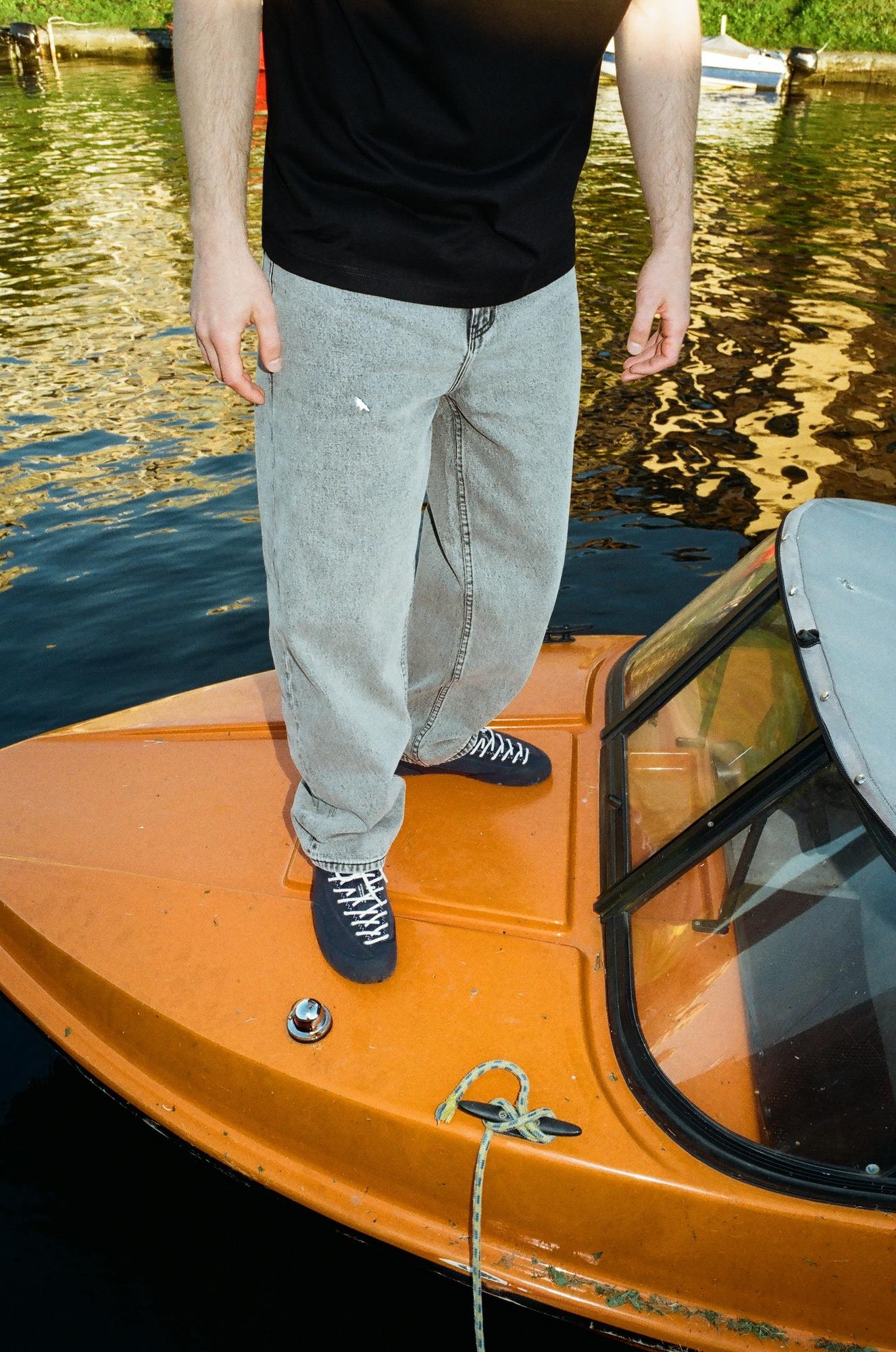 MAGAMAEV BIGGER M JEANS LIGHT GREY WASHED