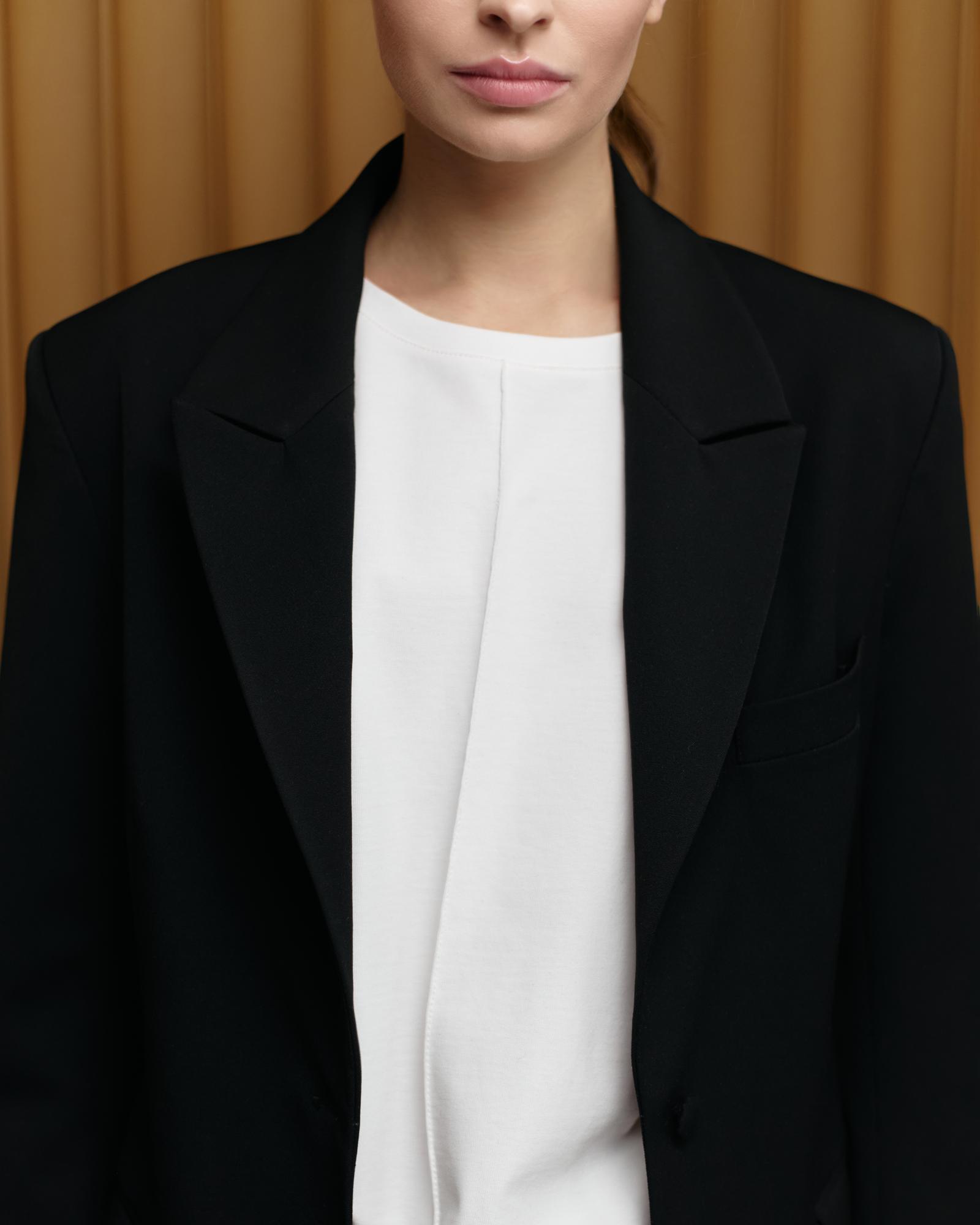 Пиджак в длине макси