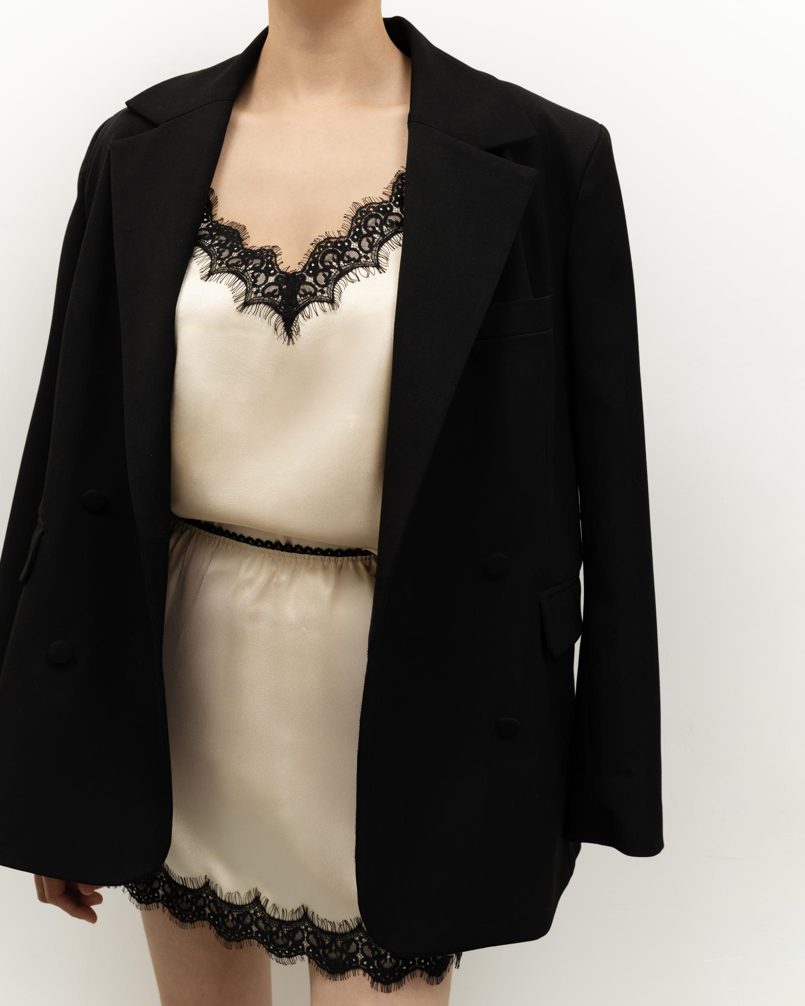 Топ на бретелях с кружевом CARRIE