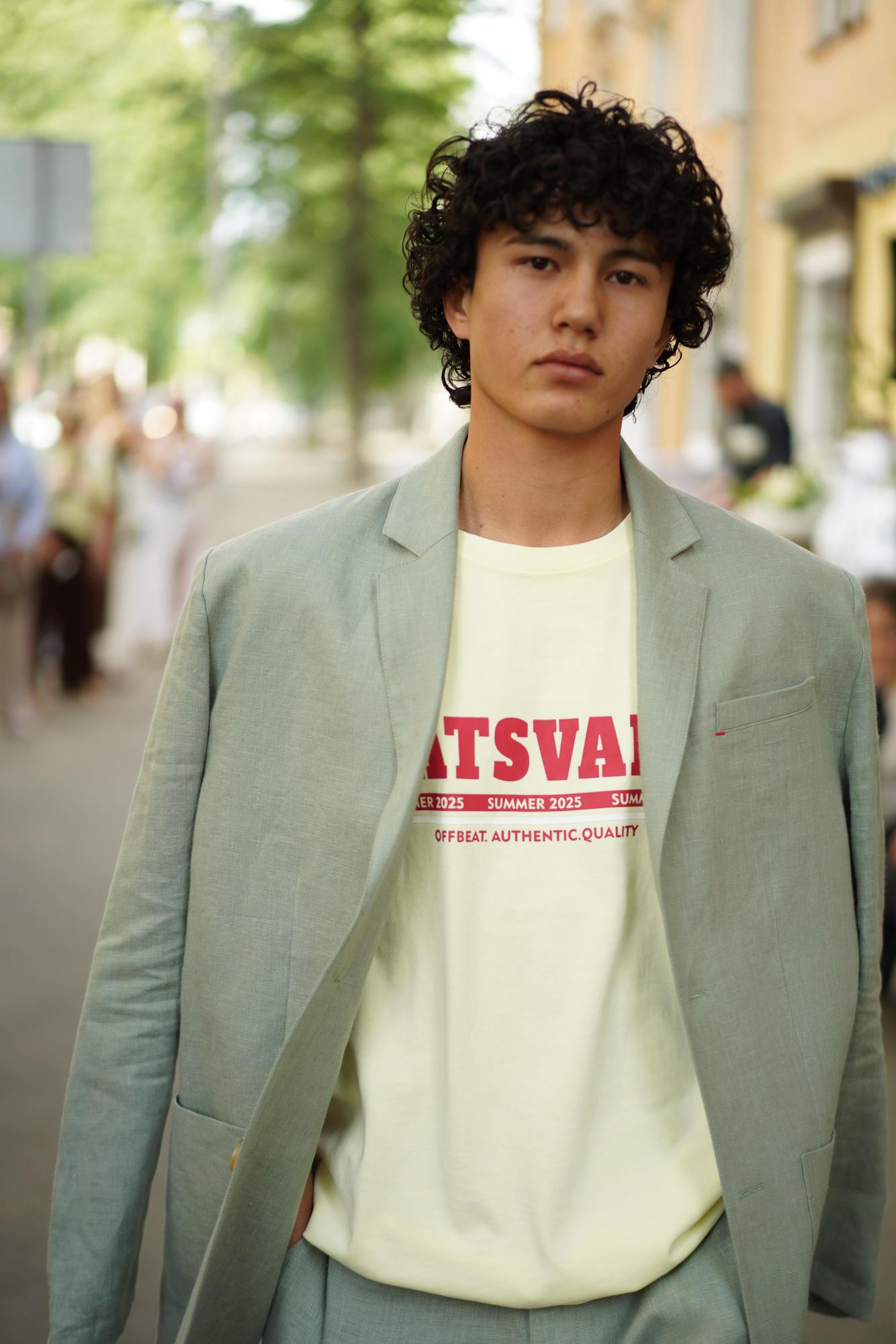 Пиджак изо льна olive