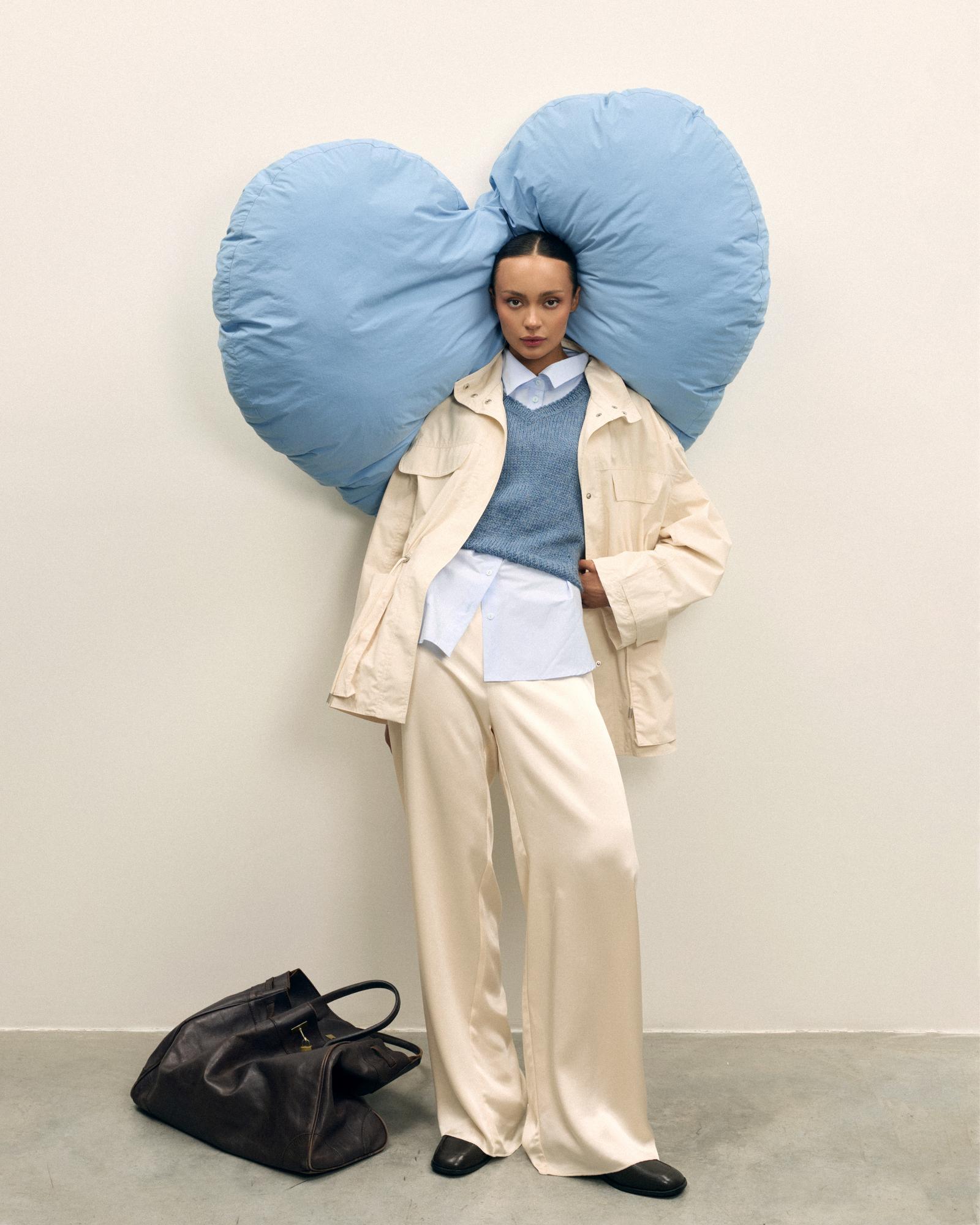 Облегченная куртка на кулиске МЕЖДУ ВЕТРАМИ