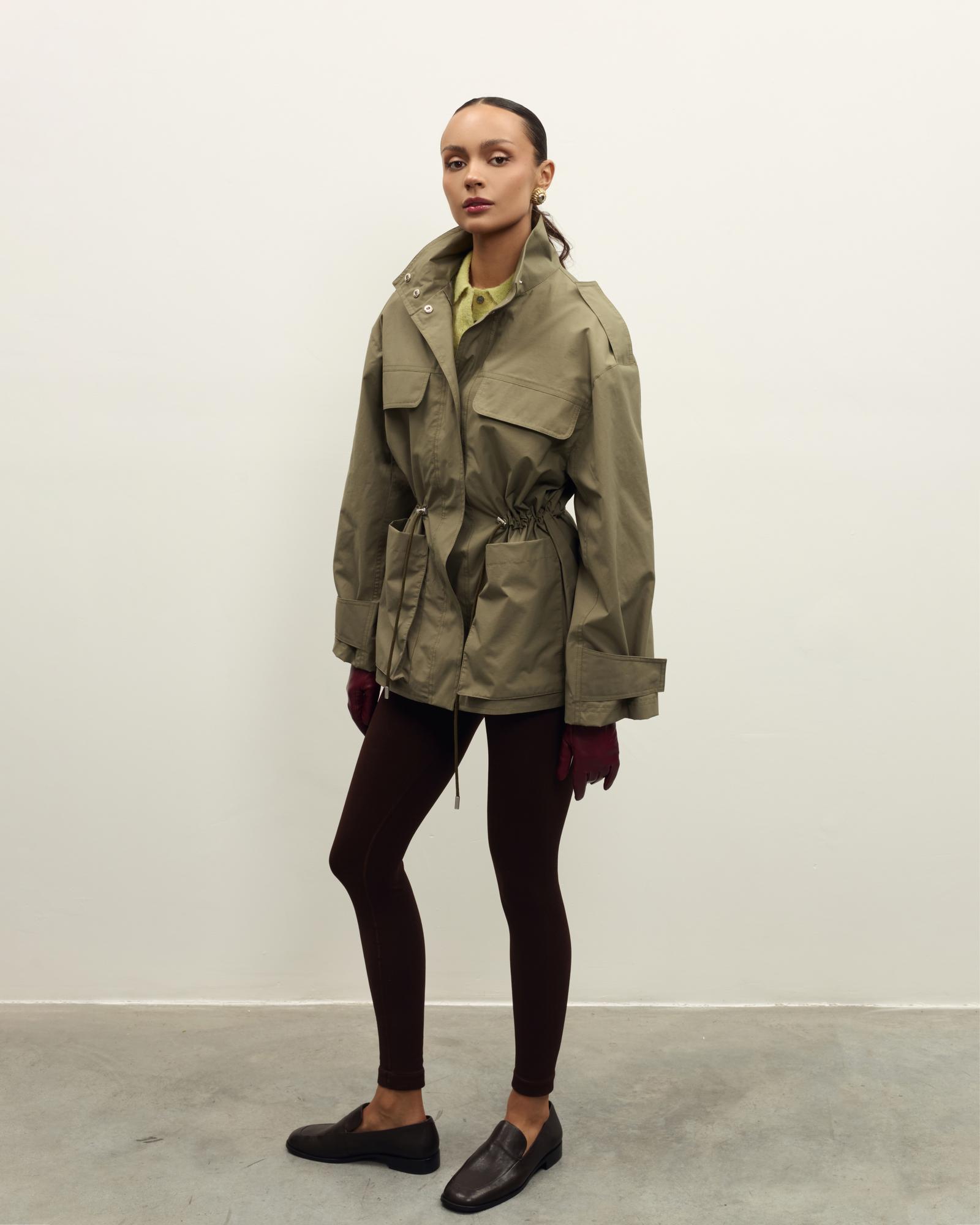 Облегченная куртка на кулиске МЕЖДУ ВЕТРАМИ