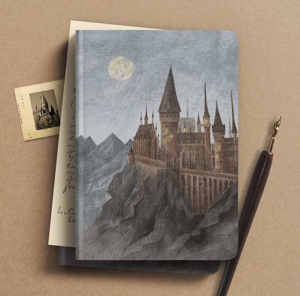 Блокнот в точку «Луна над школой Хогвартс»