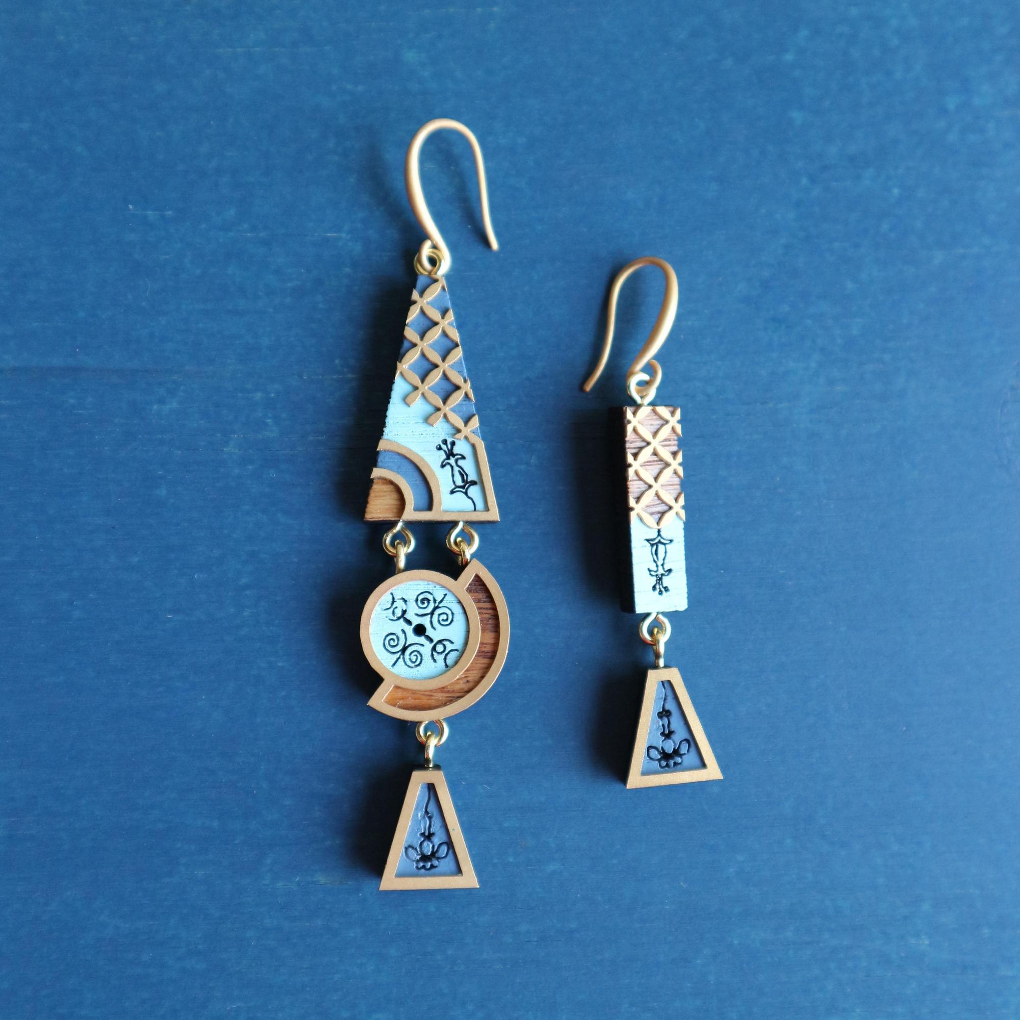 Длинные асимметричные серьги №11