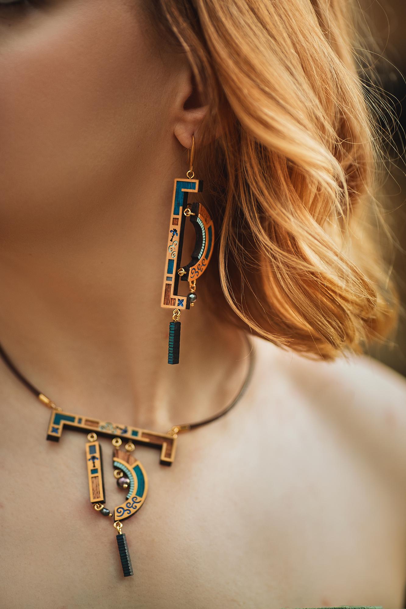 Серьги сложной формы сине-зелёные