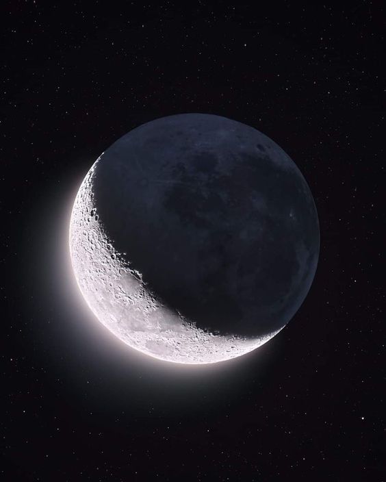 OVAL in Moonlight