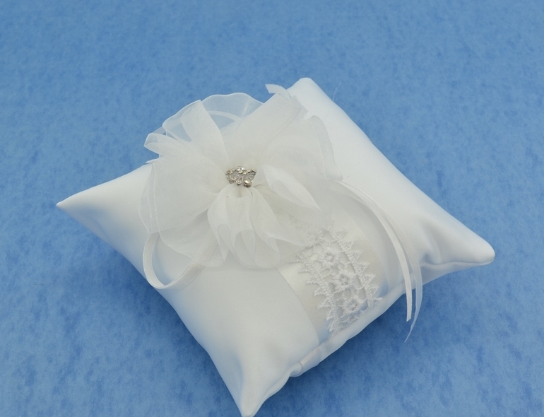 Подушка для колец 002