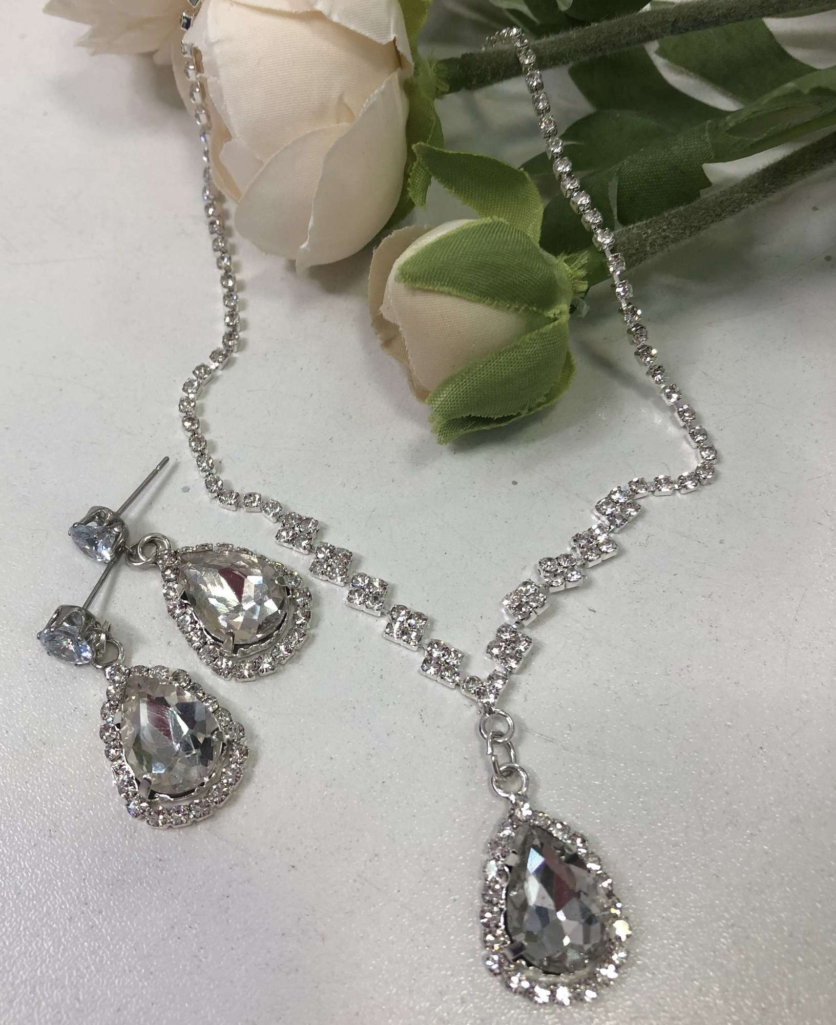 Набор (колье + серьги) 002