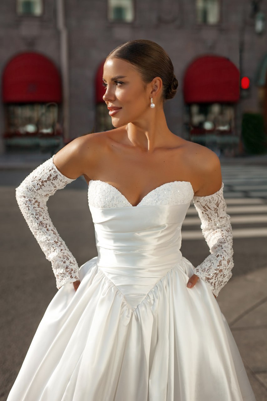 Свадебное платье Августа
