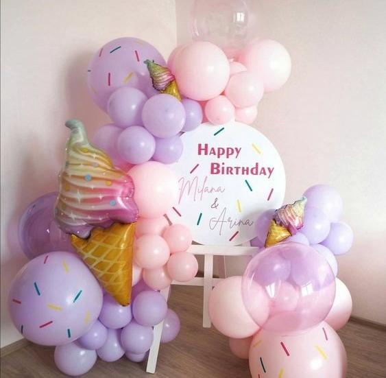 фотозона на мольберте Свит