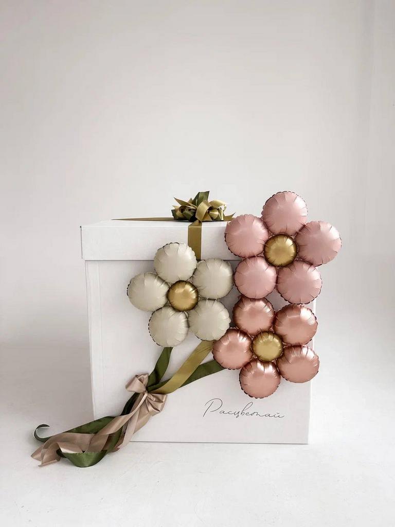 Шары 8 марта Ромашковая коробка