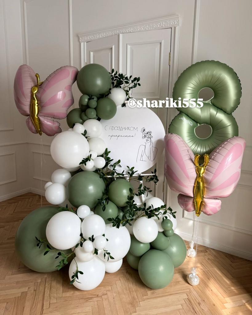 8 марта фотозона  мольберт весенний