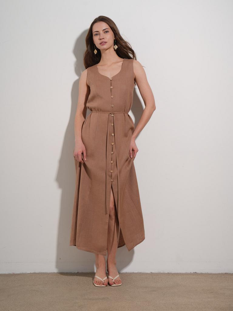 льняное платье песочное миди на пуговицах с поясом вид спереди