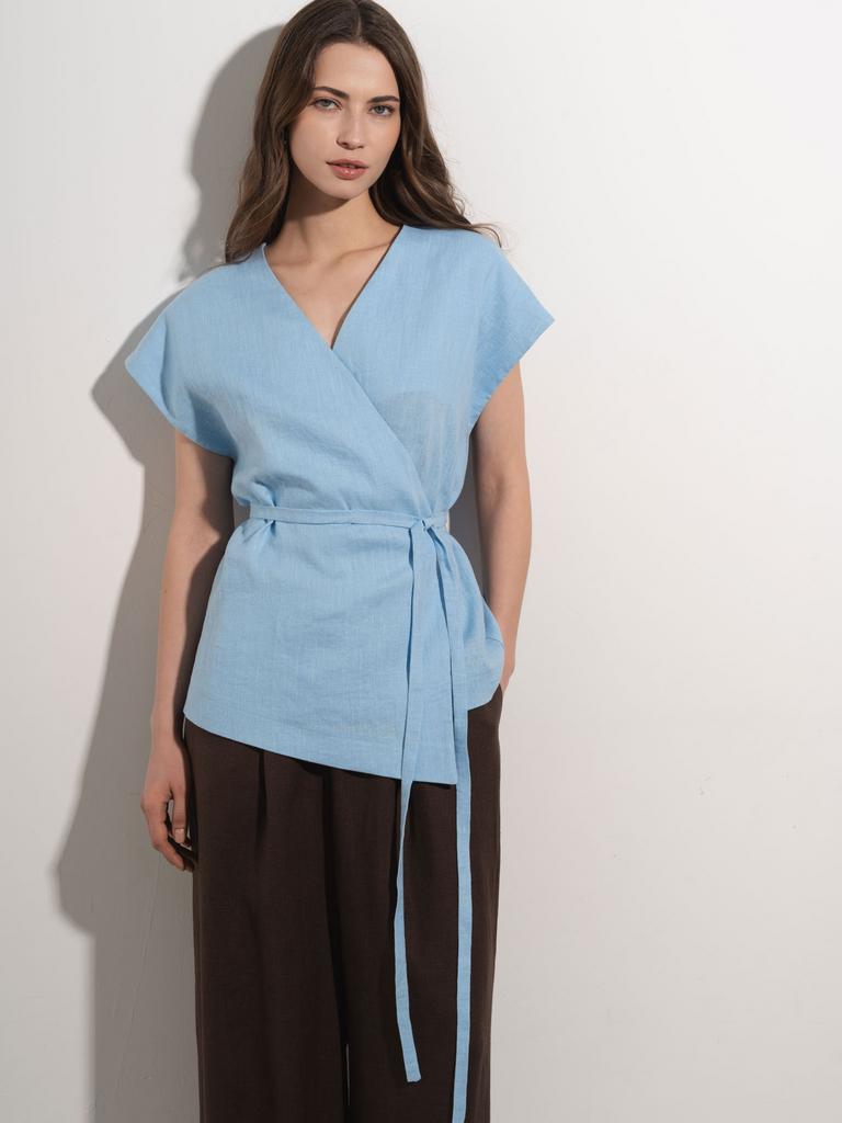 Льняной жилет на запах с поясом голубого цвета Pure Linen для летних образов