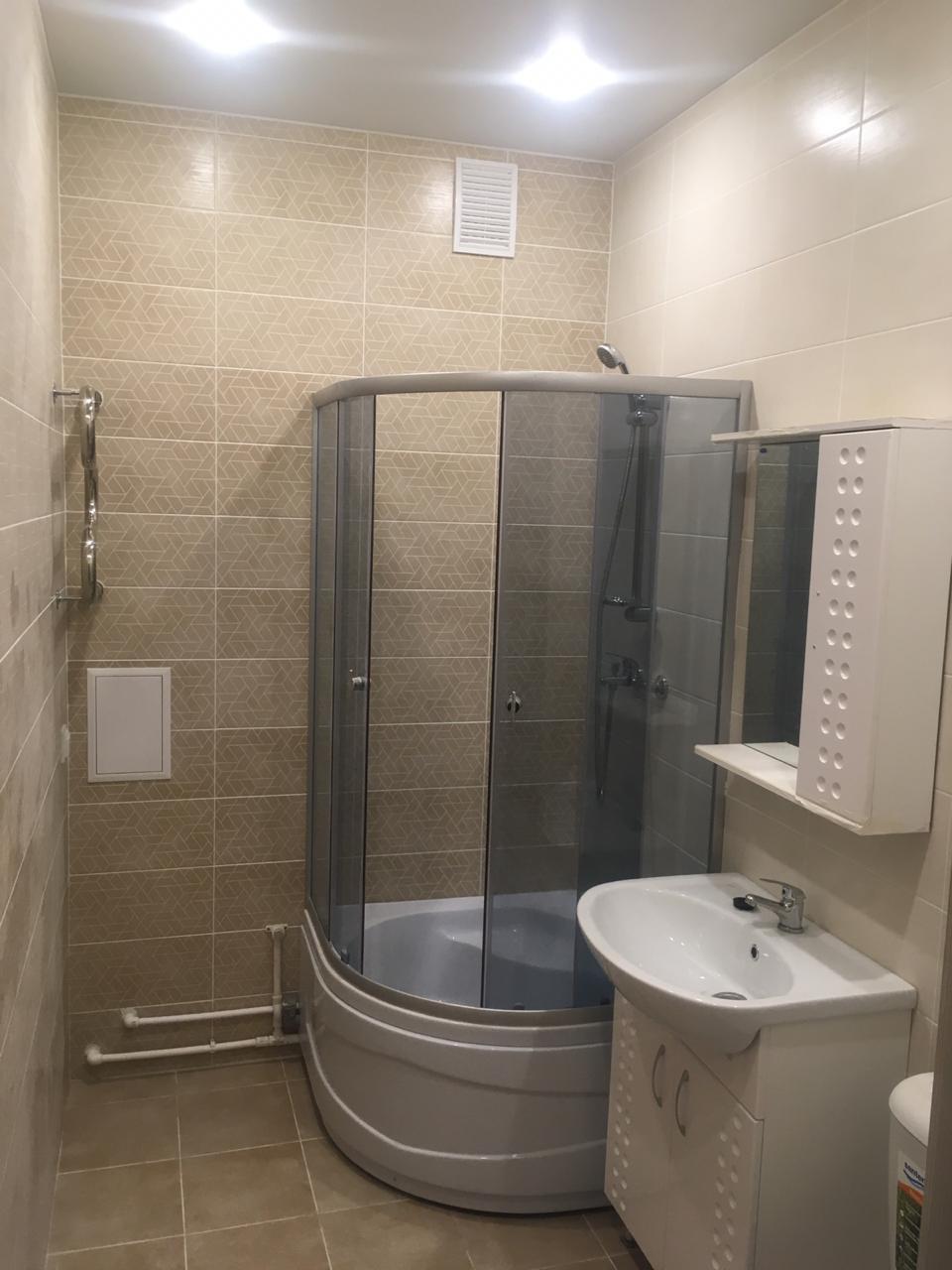 Душевой уголок F-208 90х90х195. Цена по скидке действует только в Калининградской области