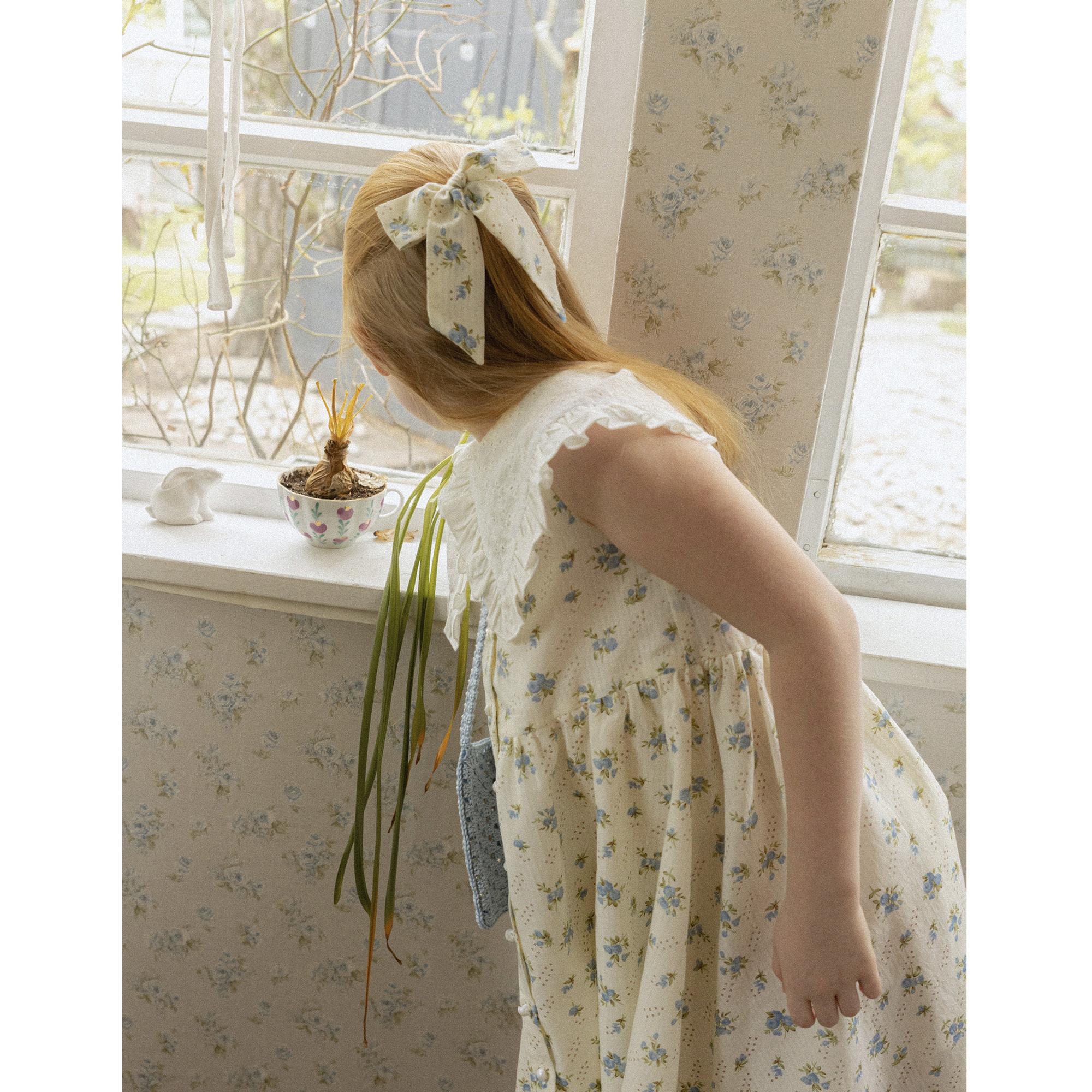 Бант на заколке BIG BLUE FLOWERS