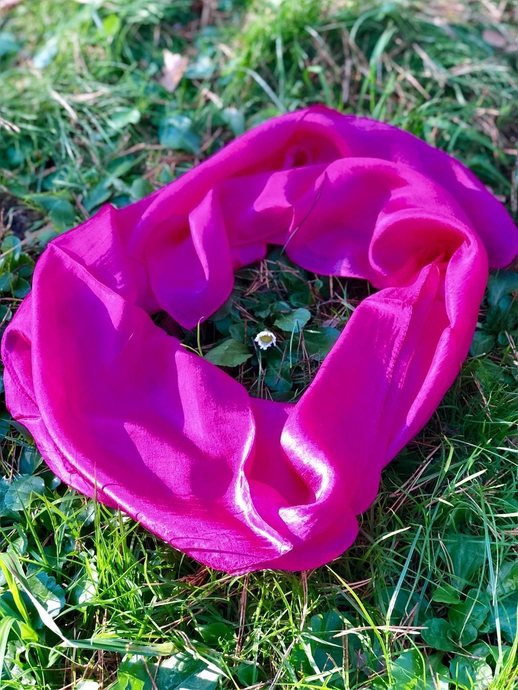 Игровой шёлк (ярко-розовый)