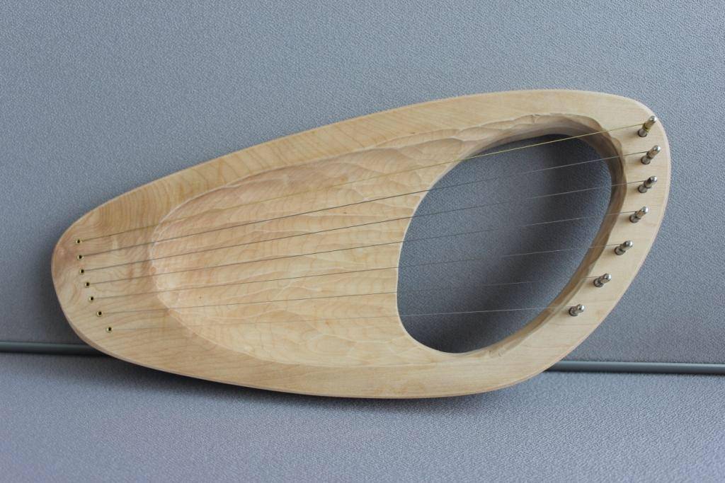 Пентатоническая Лира (с игровым окном) 7 струн