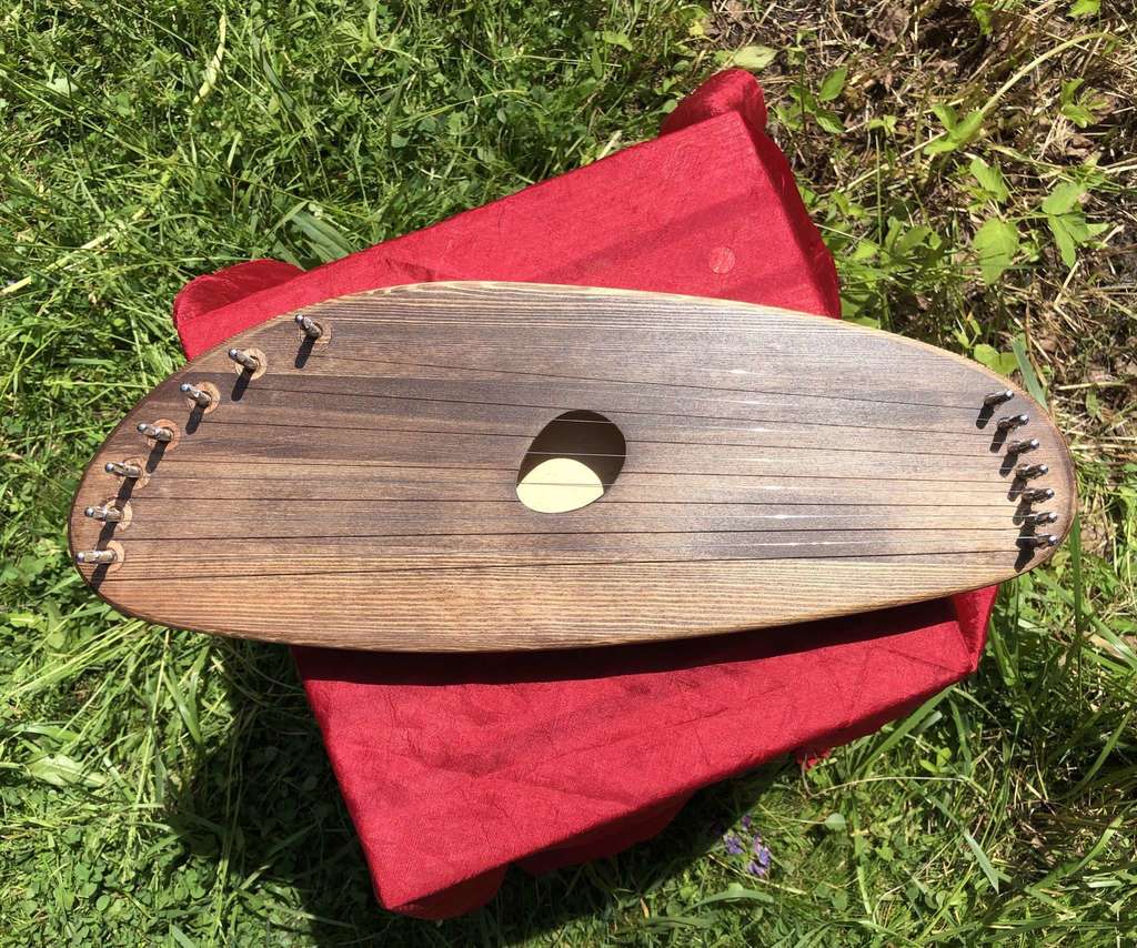 Гуслира большая