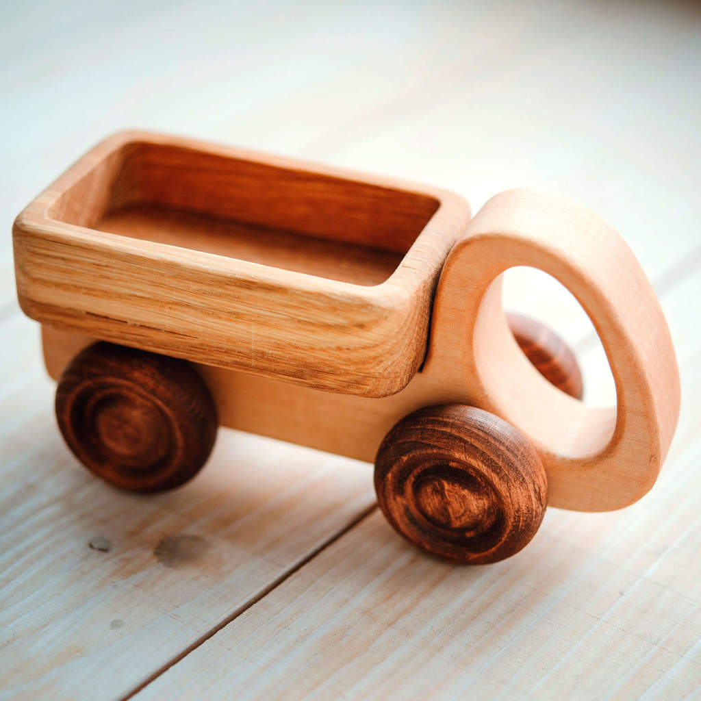 Грузовичок