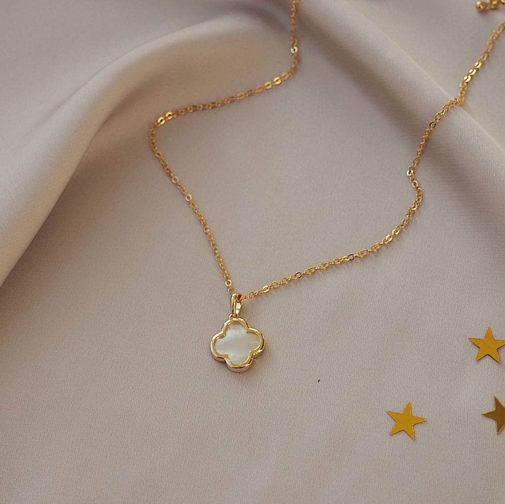 Подвеска Клевер с перламутром