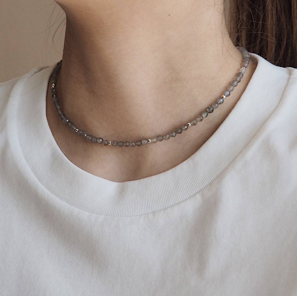 Чокер из натурального лабрадора