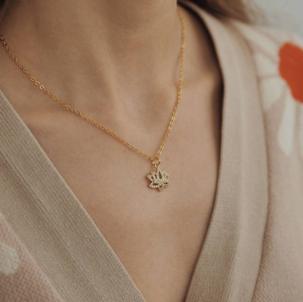 Подвеска Lotus