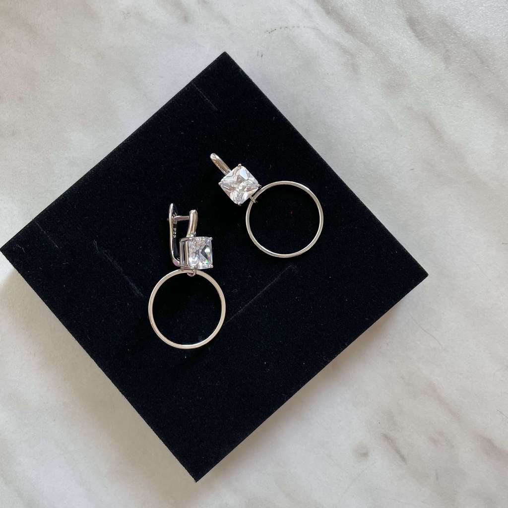 Серьги с кристаллами