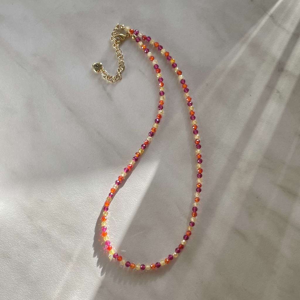 Чокер из разноцветных цирконов