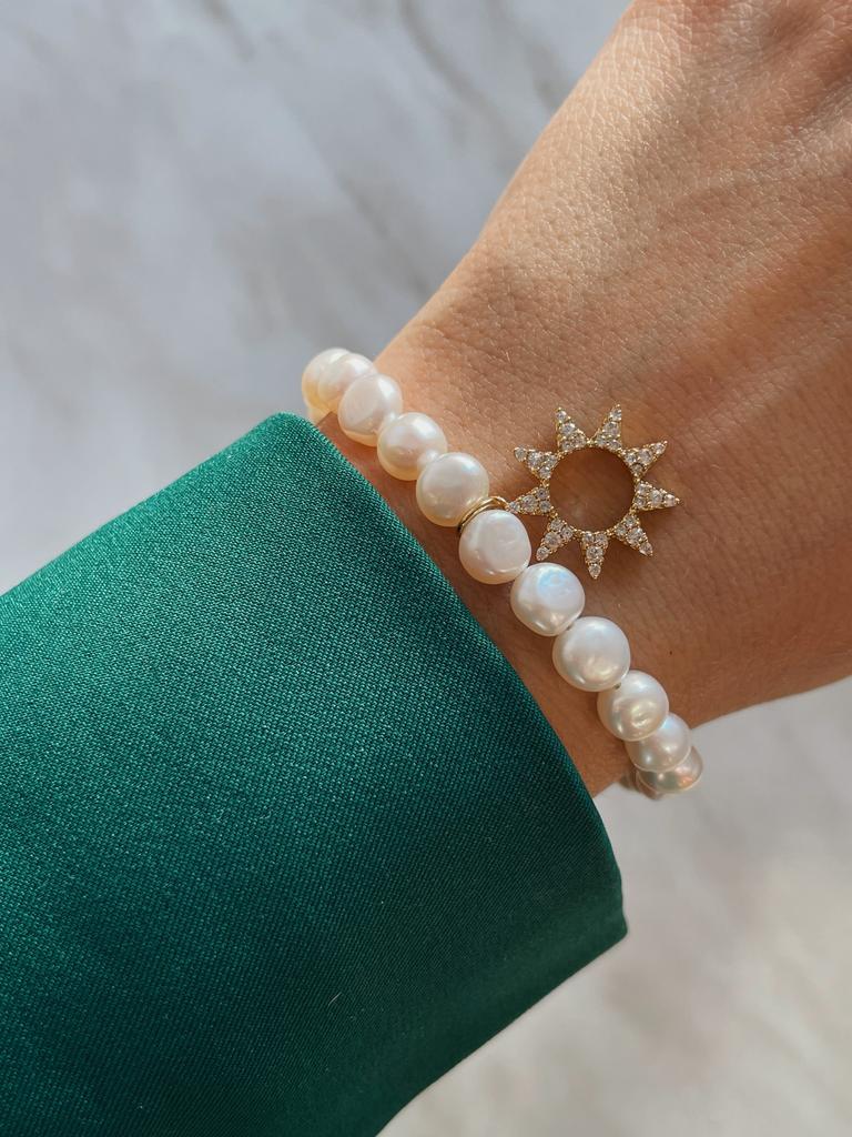 Браслет из жемчуга с подвеской Солнце