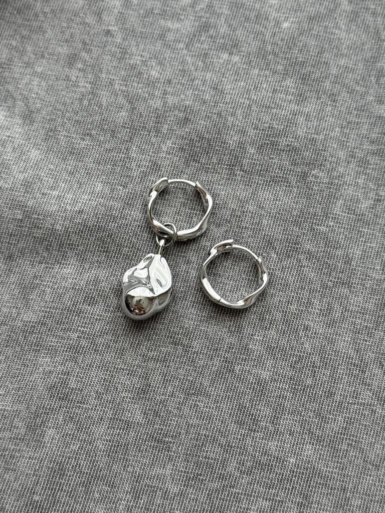 Серьги асимметричные BAROQUE