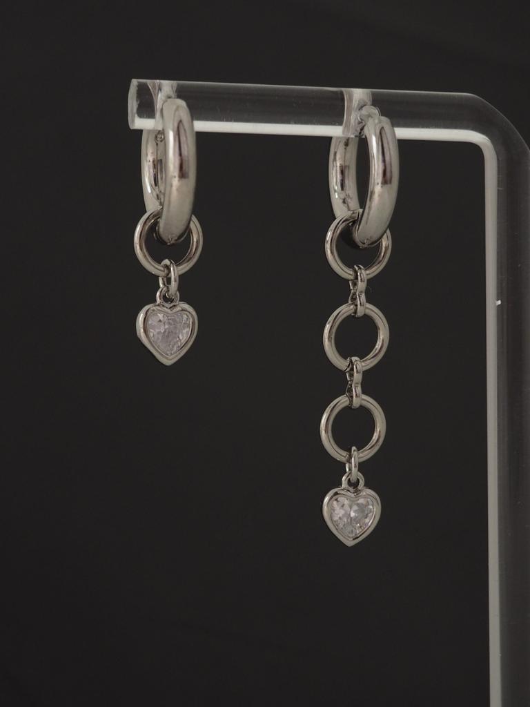 Серьги асимметричные