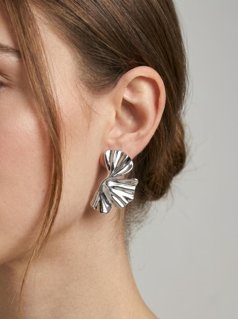 Мятые серьги из стали