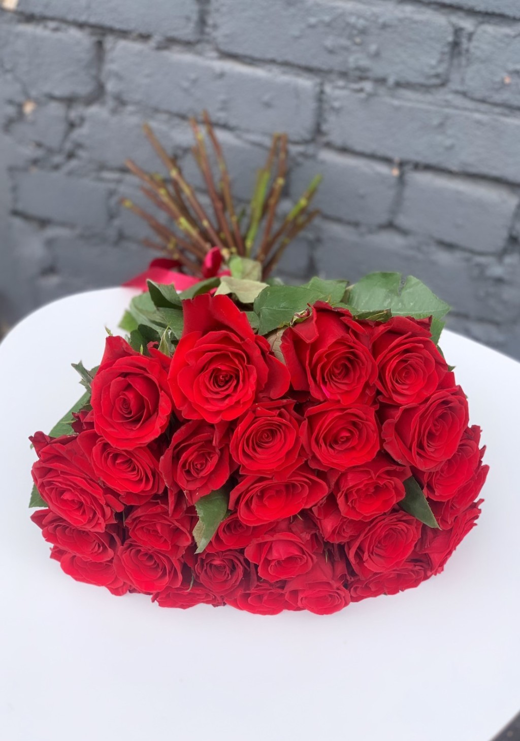 25 красных роз