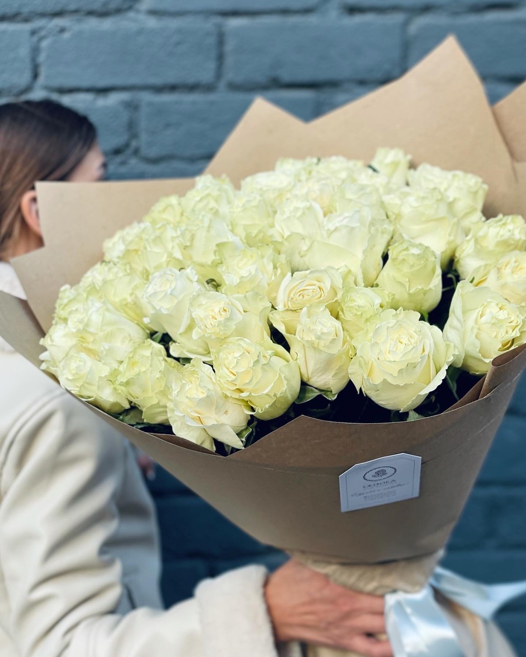 51 белая роза