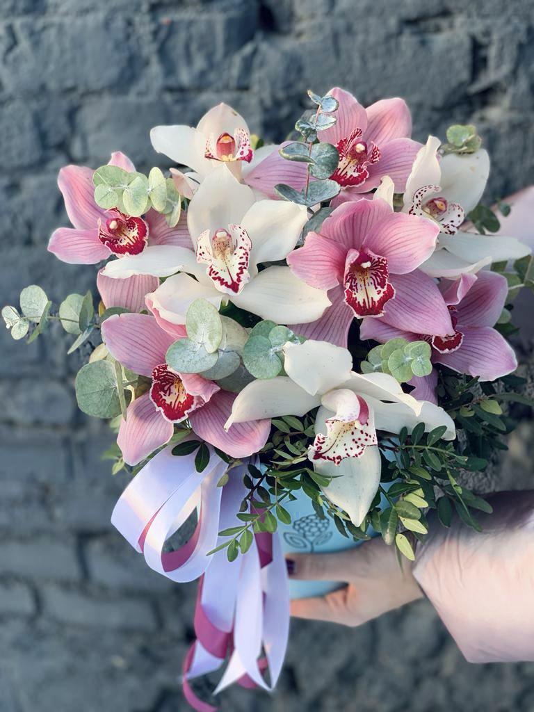 Орхидеи в коробке m