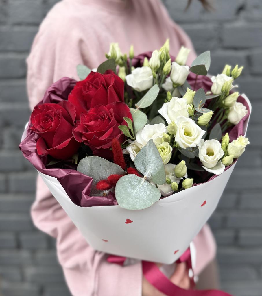 Валентинка с эустомой