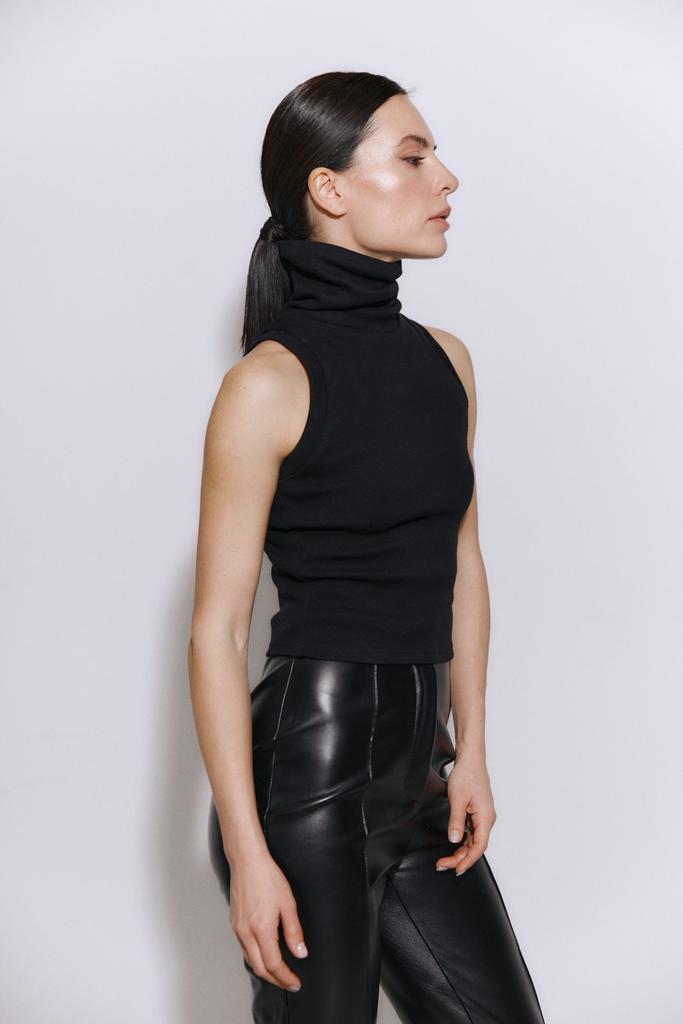 Топ "PIN" черный