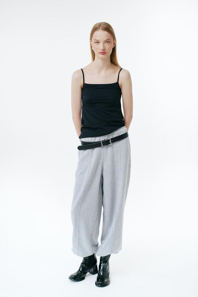 Топ на бретелях из матовой эластичной ткани