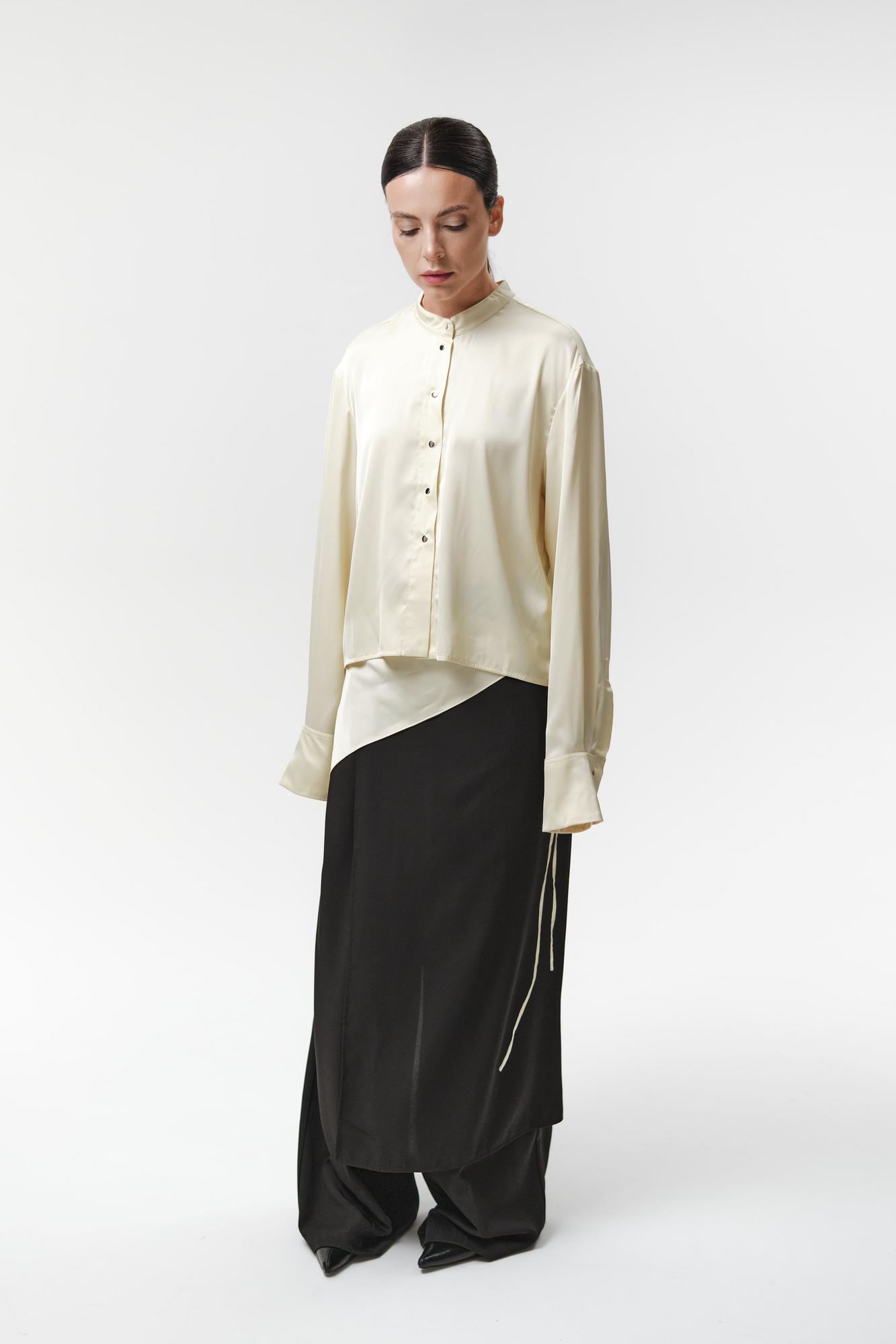 Рубашка с косынкой в цвете сливочное масло