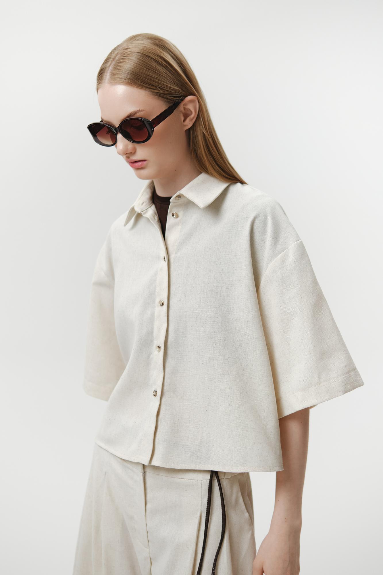 Укороченная рубашка из фактурного льна
