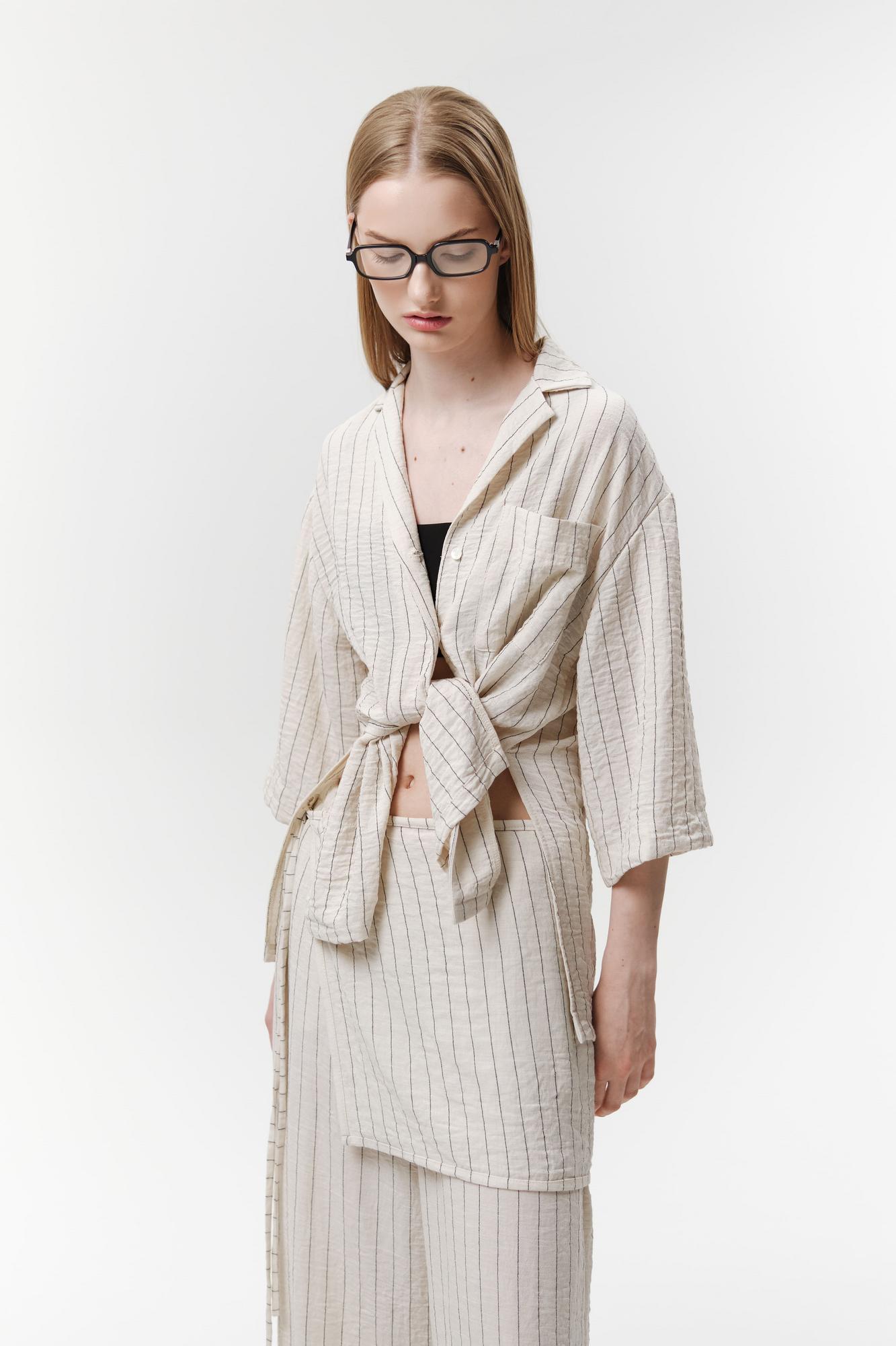 Рубашка в пижамном стиле бежевая