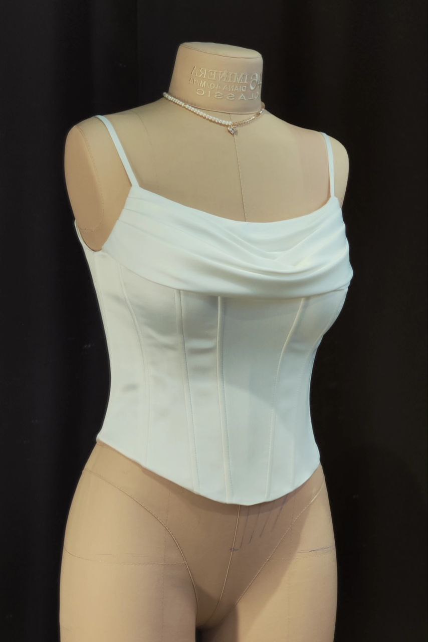 Корсет на бретелях с драпировкой