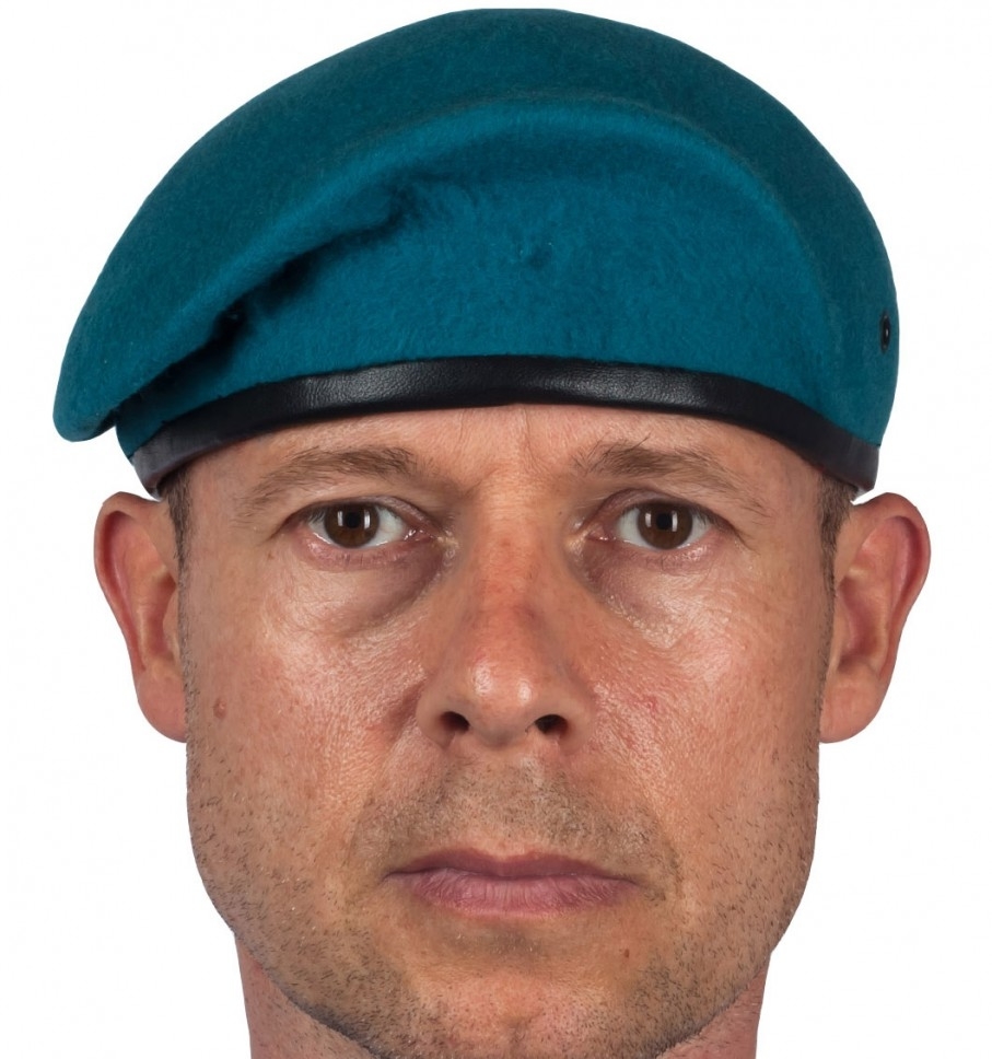 Берет отбитый