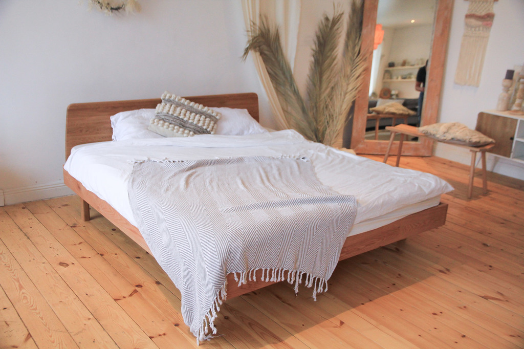 ДВУСПАЛЬНАЯ  КРОВАТЬ ИЗ ДЕРЕВА TAMMI