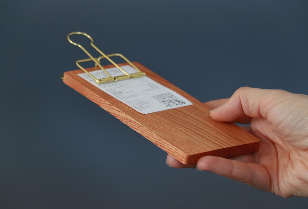 Дощечка из Ясеня для чека, простой и удобный прижим