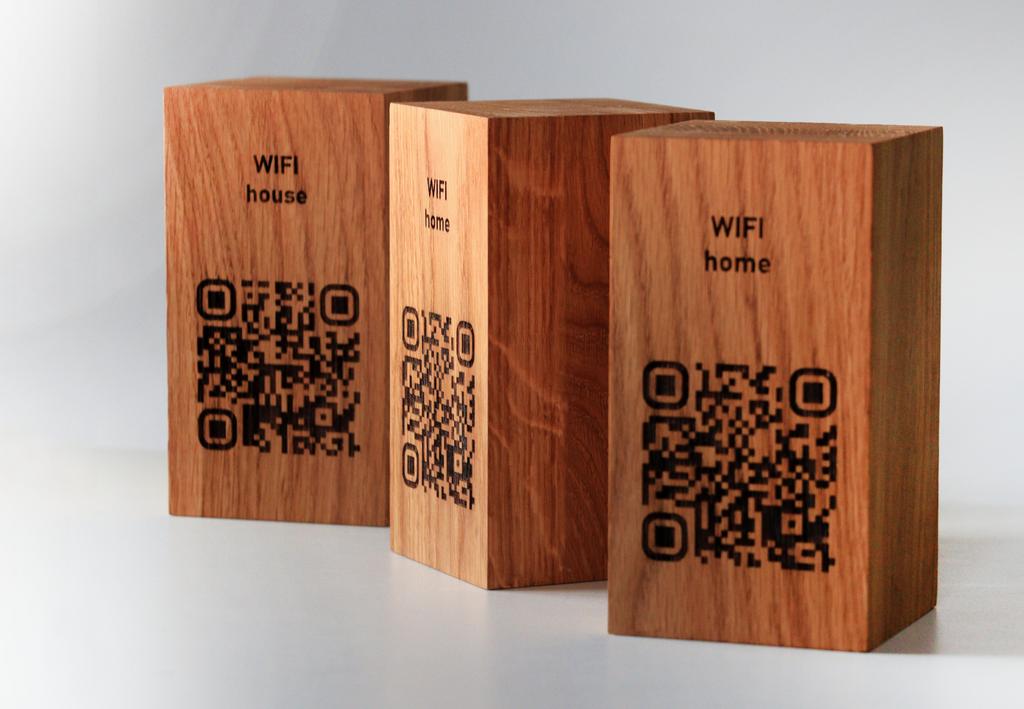 ТАБЛИЧКА БРУСОК QR КОДОМ