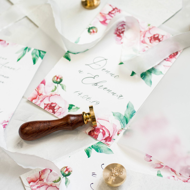 Приглашение с пионами